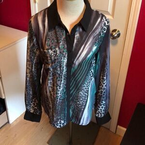 Buffalo button down blouse NWT sz M